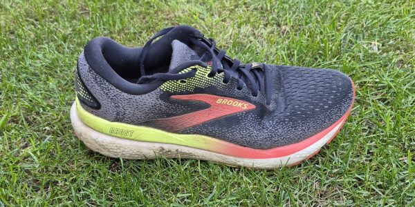 Brooks Ghost 16 2 to 1 Image